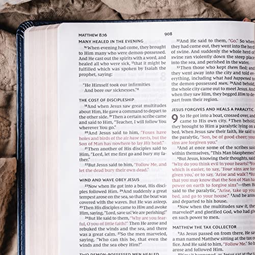 NKJV Value Thinline Bible Large Print Burgundy I/L