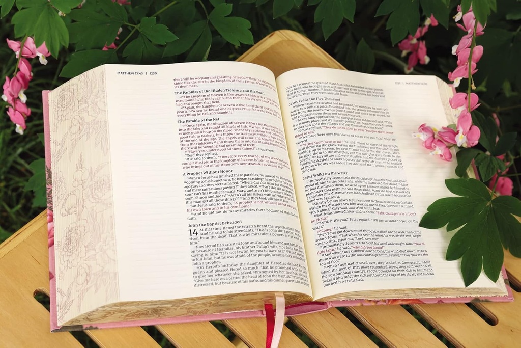 NIV Artisan Collection Bible Pink Floral Red Letter H/C