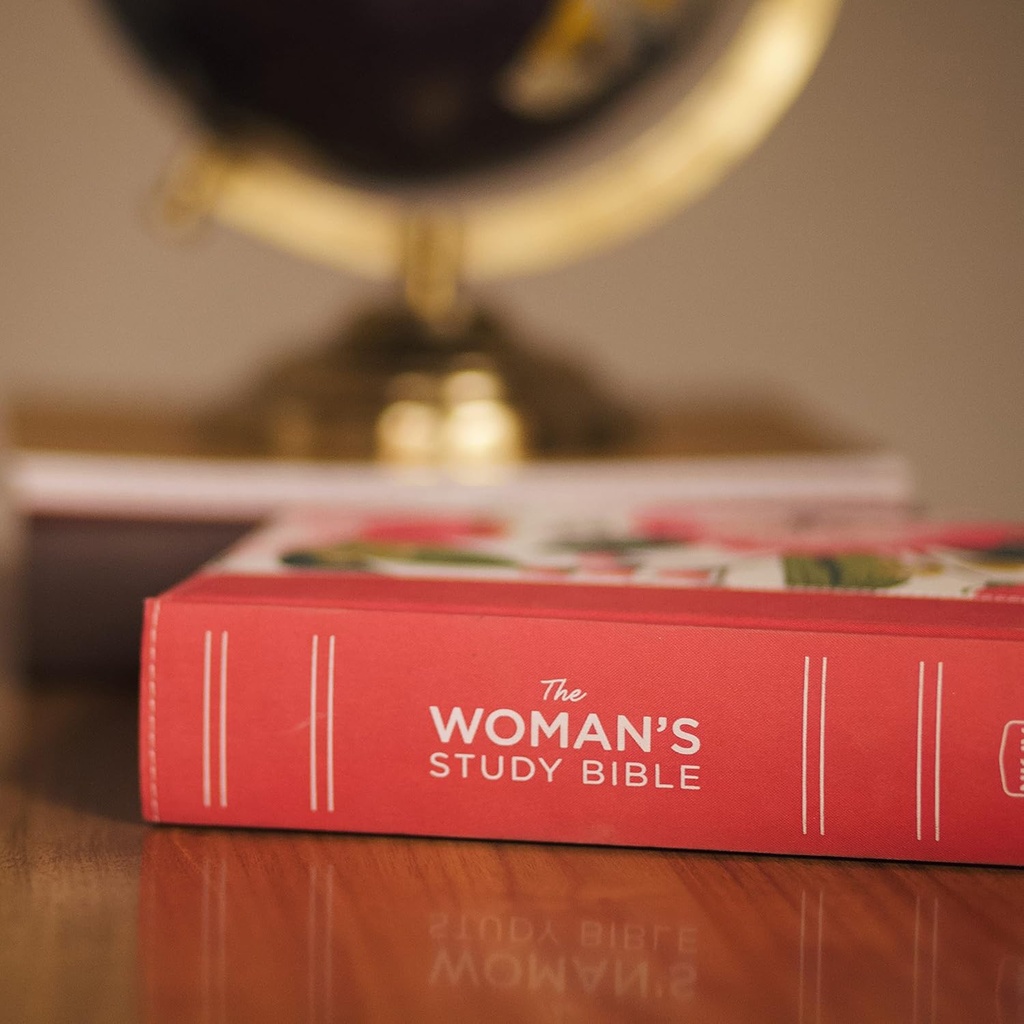 NKJV Woman's Study Bible Cloth Board Pink Floral Full Colour