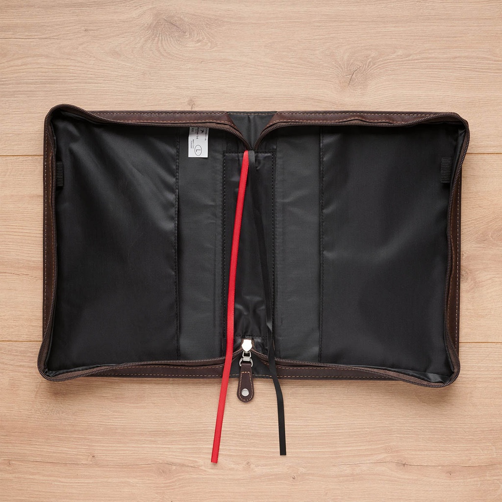 Bible Case Medium Pursue Righteousness Black/Walnut Brown 