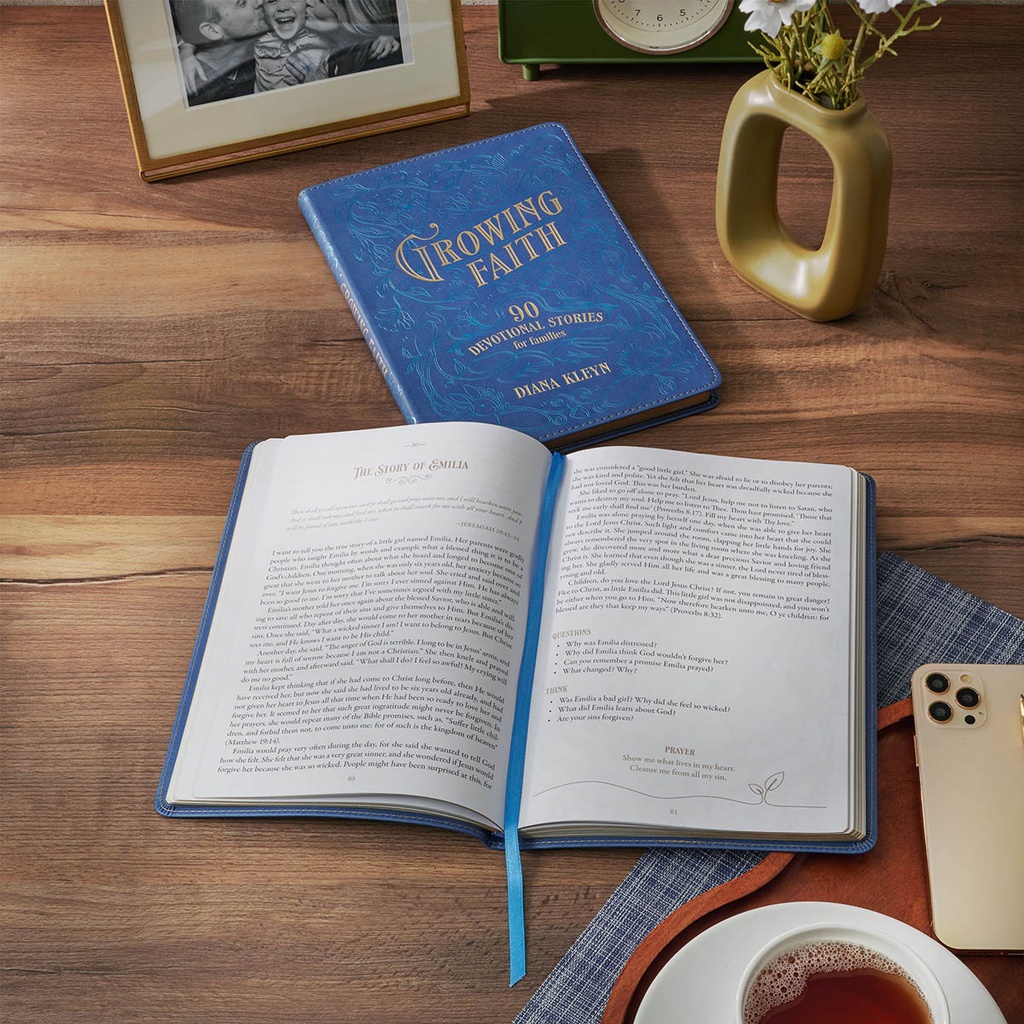 Growing Faith: 90 Devotional Stories For Families Blue