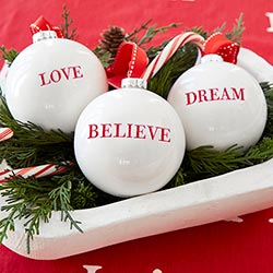 Ornament Set Love/Believe/Dream Red White Ceramic