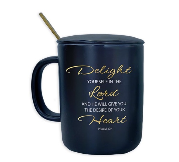 Mug Delight Yourself In The Lord Black w/Cover