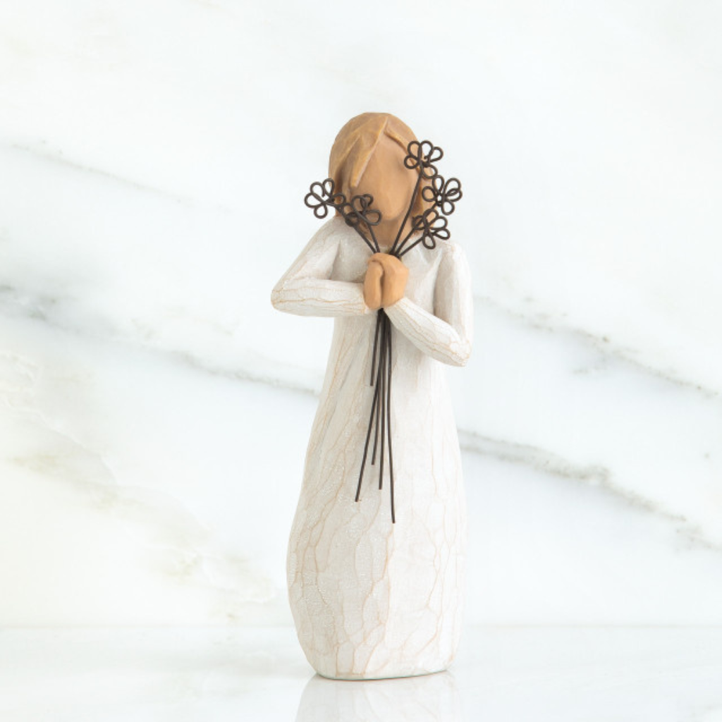 Figurine Friendship Girl With Flowers