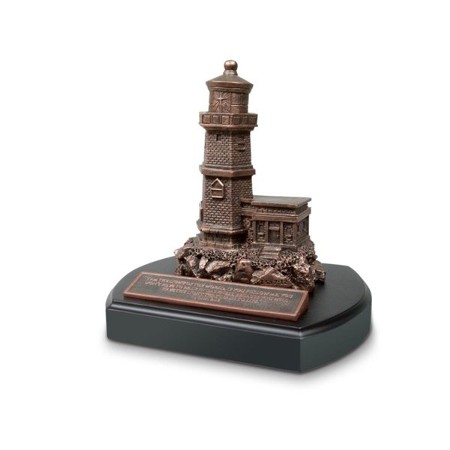 [20119L] Sculpture Lighthouse MOF Resin