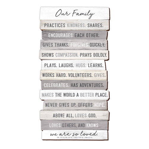 [45036L] Plaque Stacked Wood Our Family Medium Wall