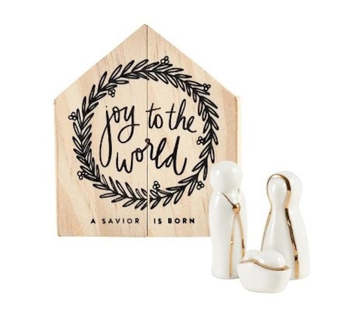 [P5787F] Holy Family In Wood Manger w/Box